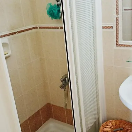 Universal Apartman *
