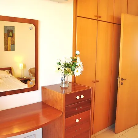 Universal Apartman *